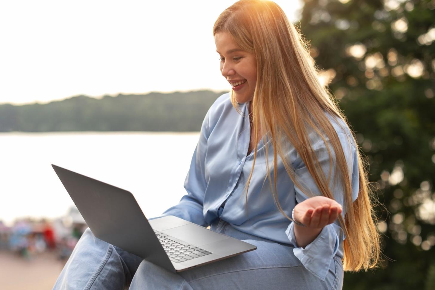 Interactive learning session demonstrating financial analysis techniques
